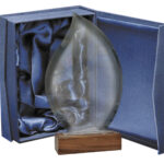 Galvano Cristal con Base de Madera BLAS 55