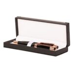 Set de Escritura "THORTON" negro con detalles encobrizados.