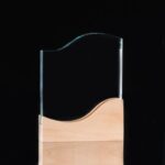 Trofeo Galvano de Madera y Cristal "Curve" - Imagen 2